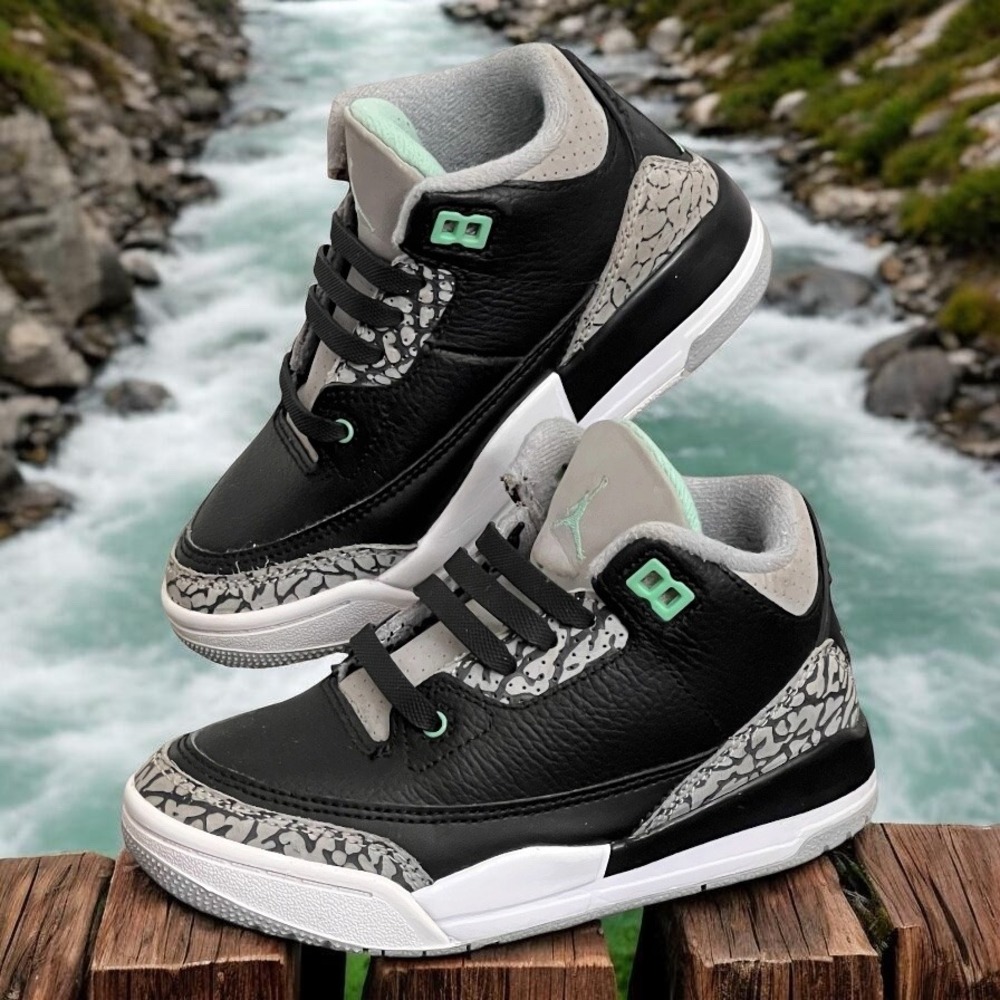 Jordan 3 Retro PS Green Glow Black Wolf Grey DM0966-031 Size 11C Kids Sneakers - Picture 14 of 14